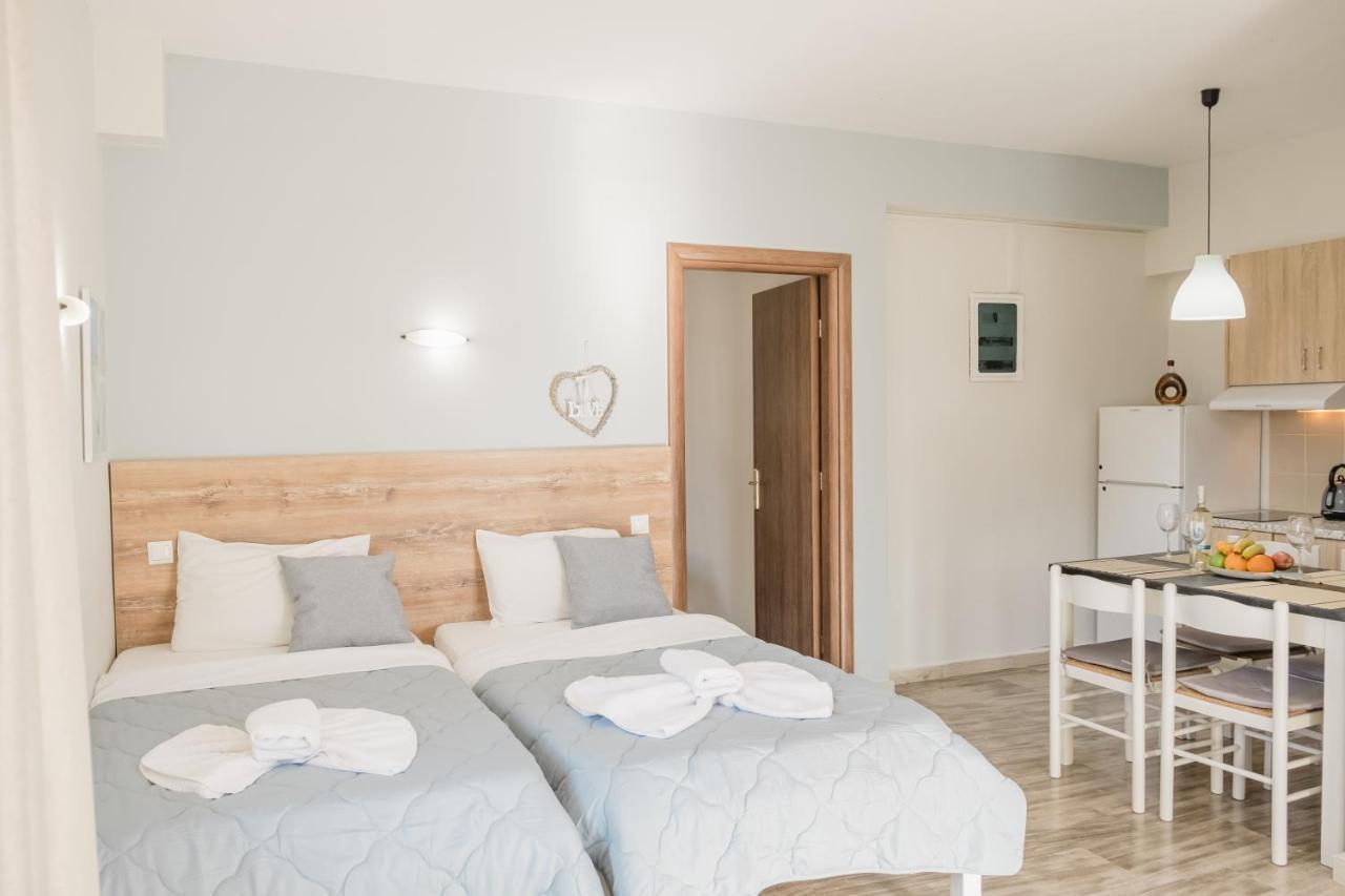 Miramare Apartments Platanias  Exterior photo